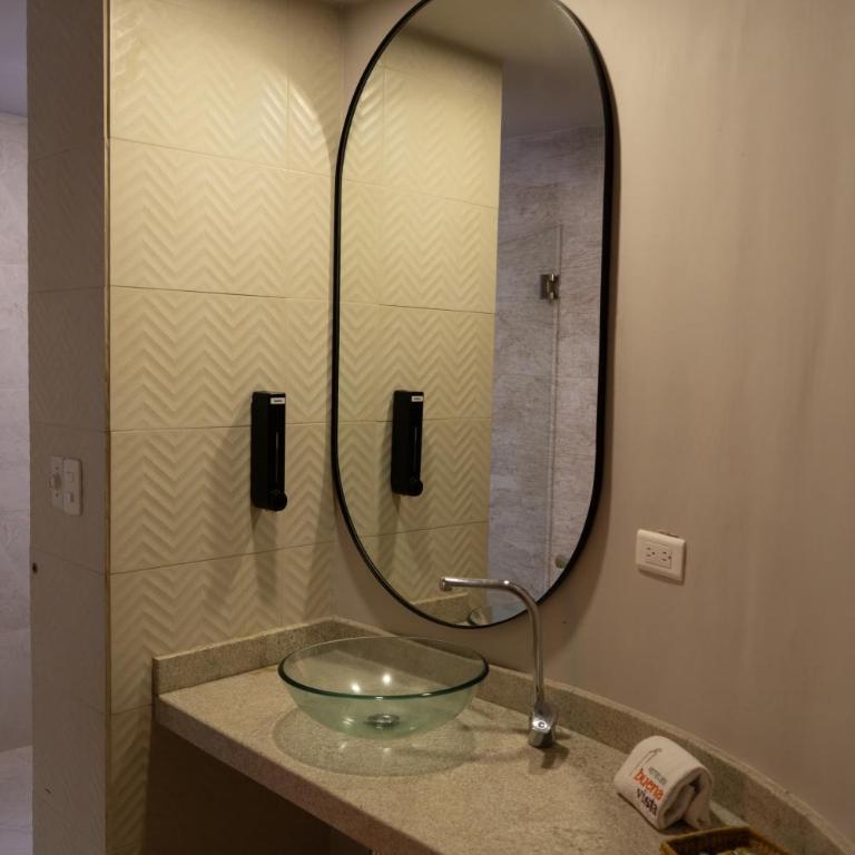 Hotel Buena Vista - Suite Deluxe con bañera de hidromasaje - 1