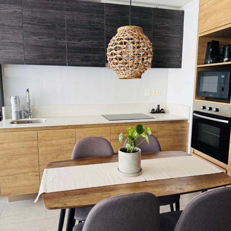 Moderno Departamento en el corazón de Santiago Centro - Two-Bedroom Apartment - 3