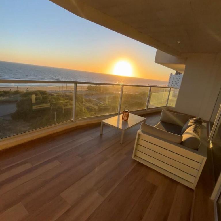 Exclusivo Semipiso de Lujo frente al mar - Apartamento de 3 dormitorios - 1