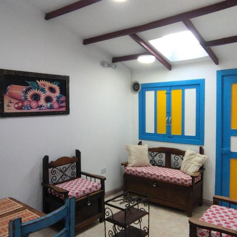 House 5 blocks from main park, private - Vacation Home - 5