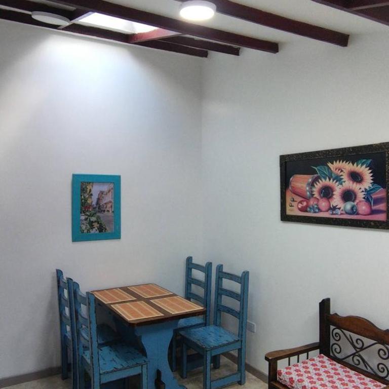 House 5 blocks from main park, private - Vacation Home - 7