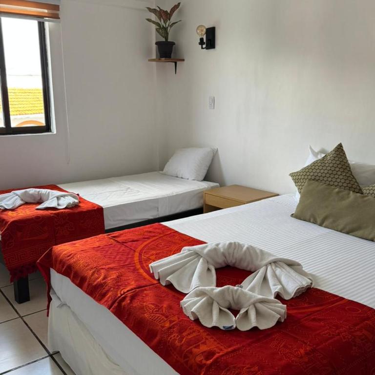 Calma Chicha Rooms - Triple Room with Balcony - 3