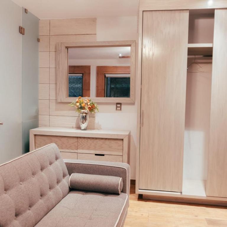 Hotel Boutique - Deluxe Triple Room - 4