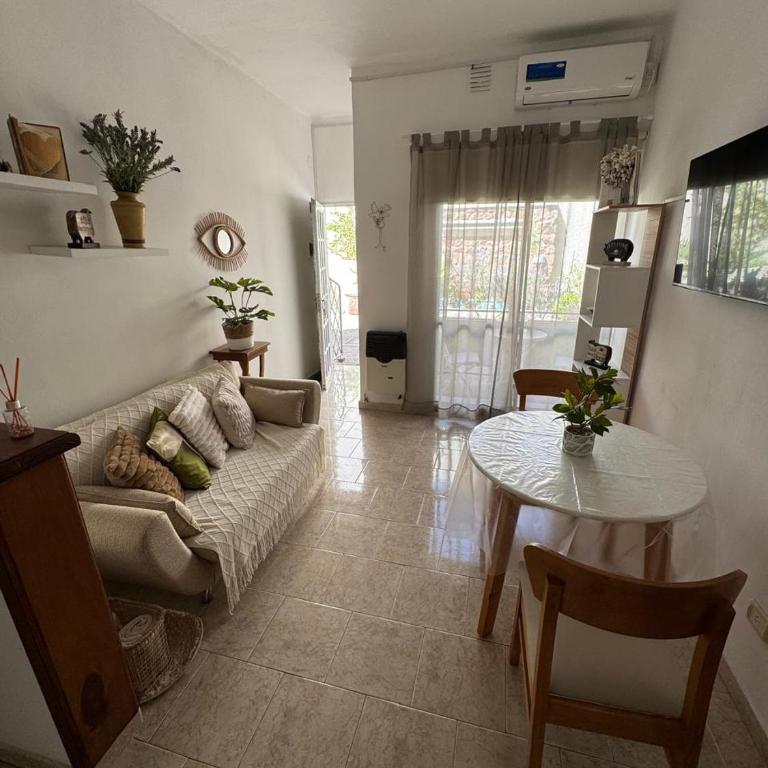 VIA VALENTINA "el deseo de volver" departamentos temporales sobre Av Eden centro - One-Bedroom Apartment - 3