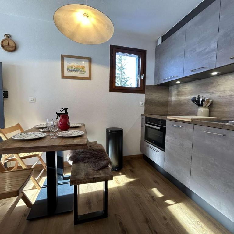 Appartement lumineux 2 pièces cabine au Monêtier-les-Bains, proche pistes, avec parking - FR-1-330F-239 - Appartement - 3