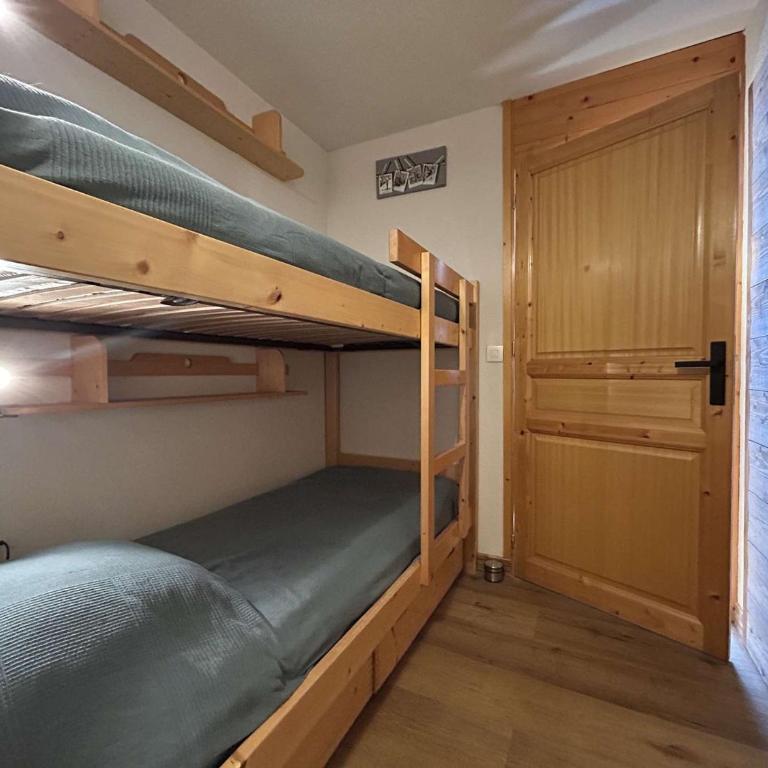 Appartement lumineux 2 pièces cabine au Monêtier-les-Bains, proche pistes, avec parking - FR-1-330F-239 - Appartement - 8