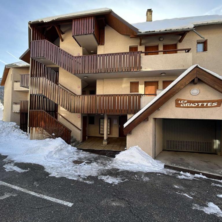 Appartement lumineux 2 pièces cabine au Monêtier-les-Bains, proche pistes, avec parking - FR-1-330F-239 - Appartement - 18