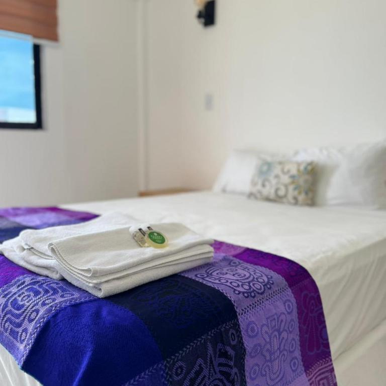 Calma Chicha Rooms - Queen Room with Balcony - 14