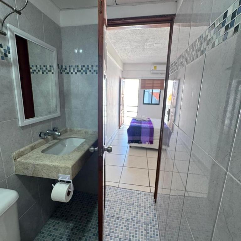 Calma Chicha Rooms - Queen Room with Balcony - 9