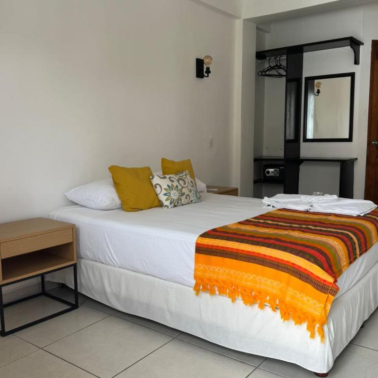 Calma Chicha Rooms - Double Room with Balcony - 10