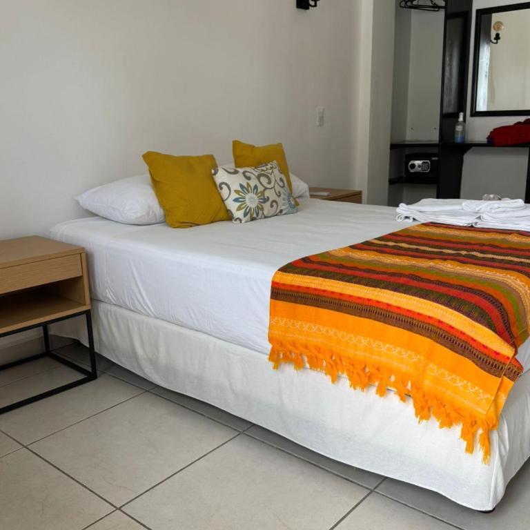 Calma Chicha Rooms - Double Room with Balcony - 9
