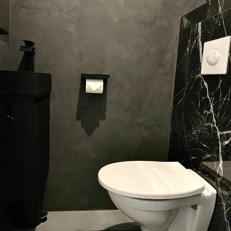 Bali Suite Fréjus - T3 climatisé - Jardin - Piscine résidentielle - Parking - Appartamento con 2 Camere da Letto - 16