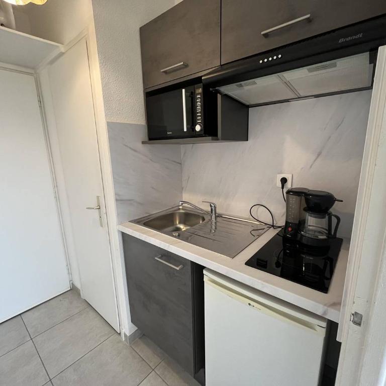Studio 2 couchages Cap d'Agde Naturisme - Apartment - 9