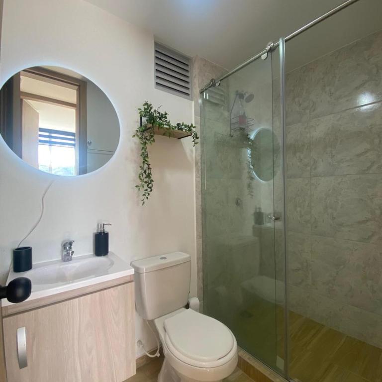 Apartamento nuevo en conjunto, Picina y Jacuzzi comunal - Parqueadero Privado - Apartamento de 3 dormitorios - 26