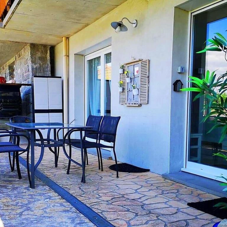 Beautiful lakeside cottage with panoramic views - Appartement 2 Chambres - 27