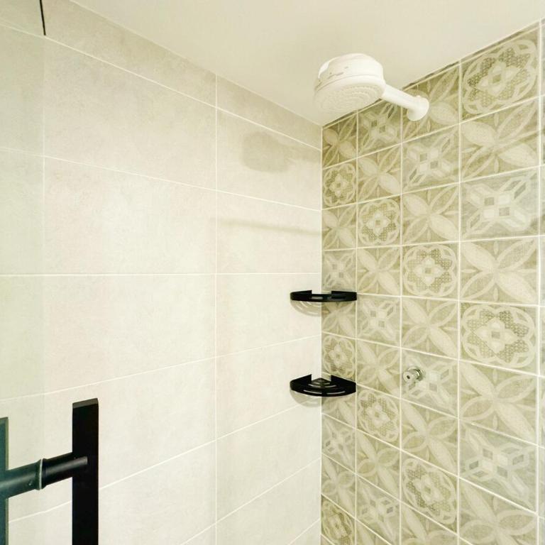 Apartamento moderno cerca del mar y centro - Two-Bedroom Apartment - 18