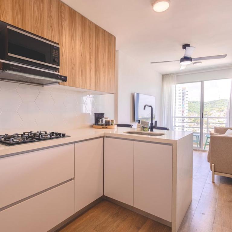 Apartamento moderno cerca del mar y centro - Two-Bedroom Apartment - 25
