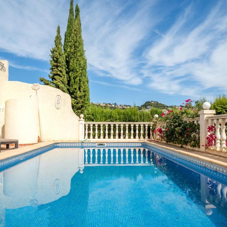 Casa Carolina Oasis with Heated Pool - Villa - 1
