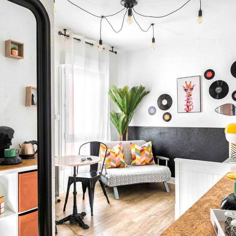 Little Mamma Centre-Port Parking, Wi-Fi, linge & ménage inclus - Studio with Sofa Bed - 4
