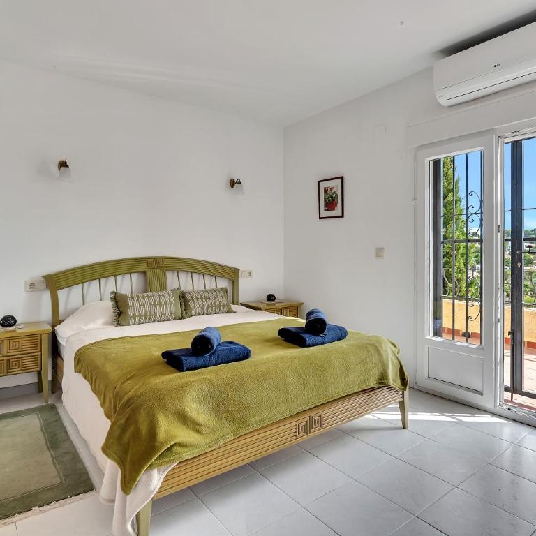 Casa Carolina Oasis with Heated Pool - Villa - 42