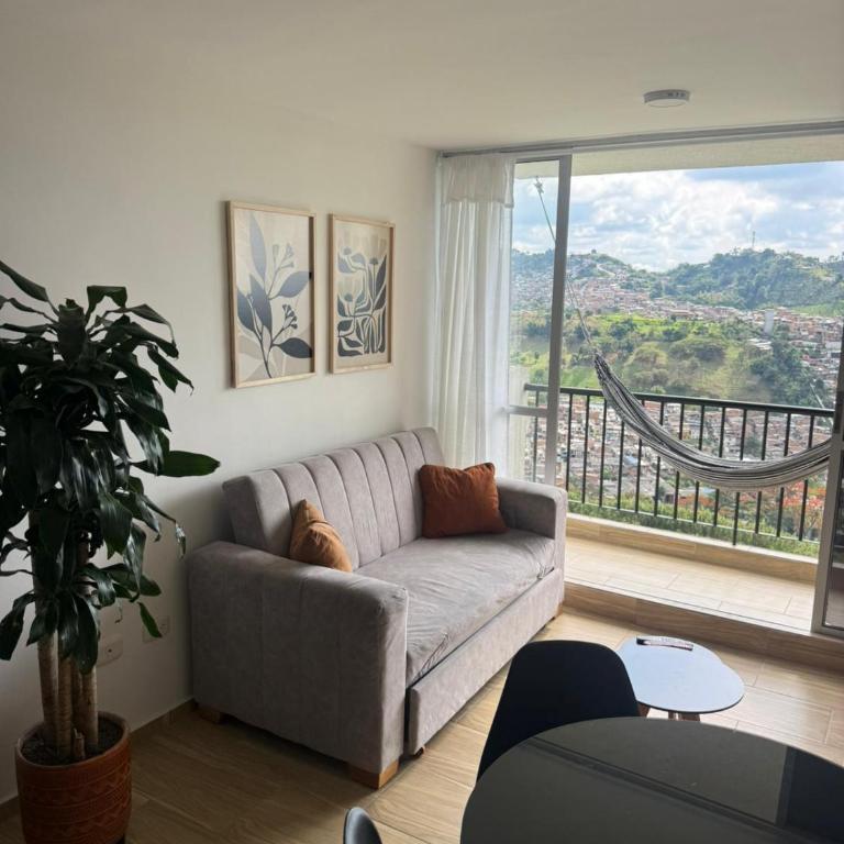 Apartamento nuevo en conjunto, Picina y Jacuzzi comunal - Parqueadero Privado - Apartamento de 3 dormitorios - 1