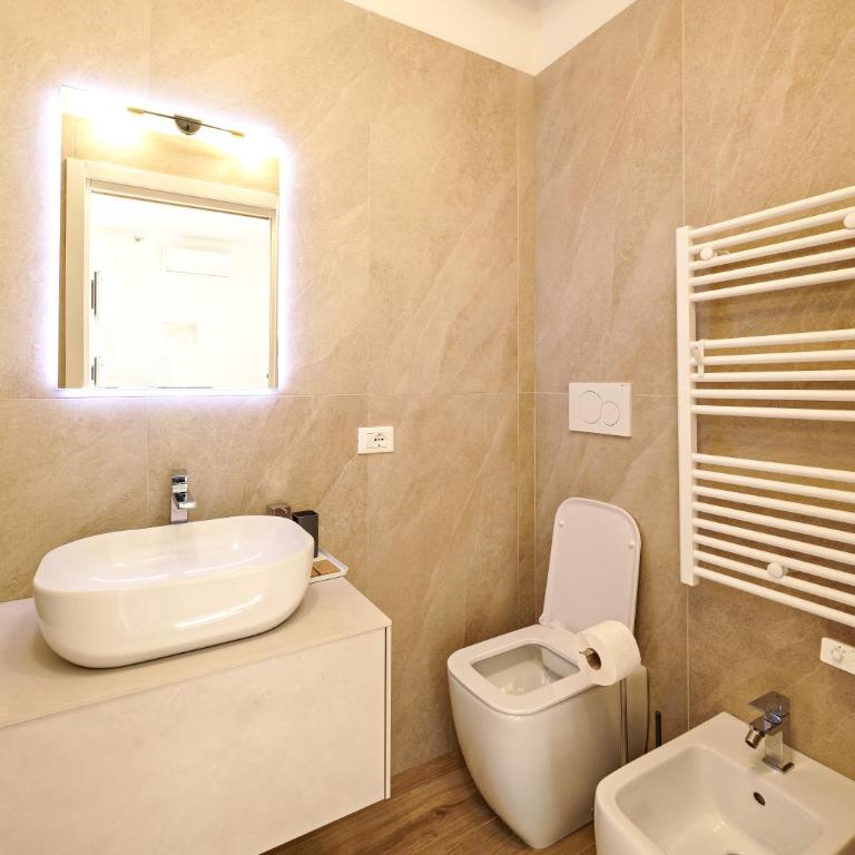 Marty Suites - Luxury Rooms - Camera Matrimoniale con Bagno Privato - 27