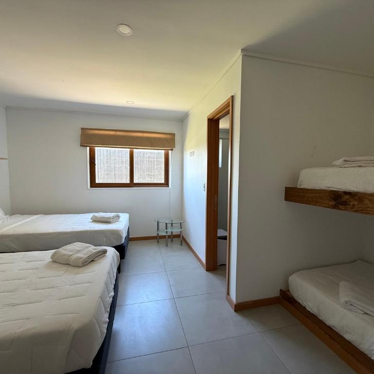 Apart Hotel Sol y Lago - Quadruple Room with Bathroom - 3