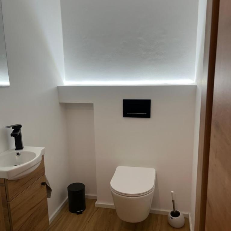 Moderne Ferienwohnung nahe Salzburg & Eugendorf - Apartment - 5