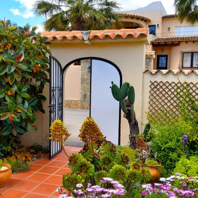 Casa Carolina Oasis with Heated Pool - Villa - 54