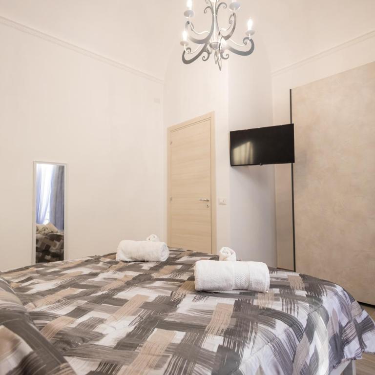 Via Col Vento Rooms - Family Room with Private Bathroom - 7
