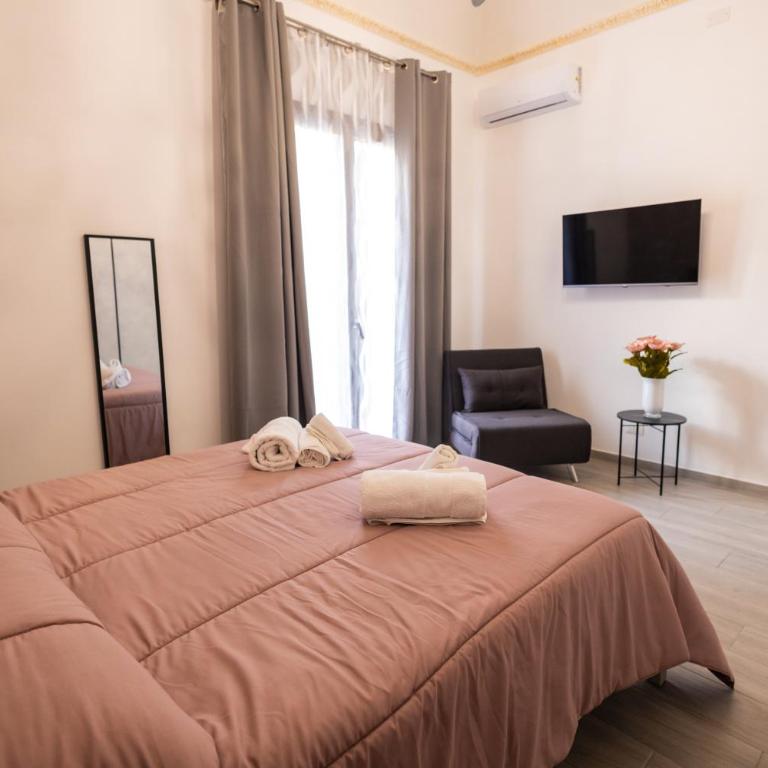 Via Col Vento Rooms - Family Room with Private Bathroom - 15