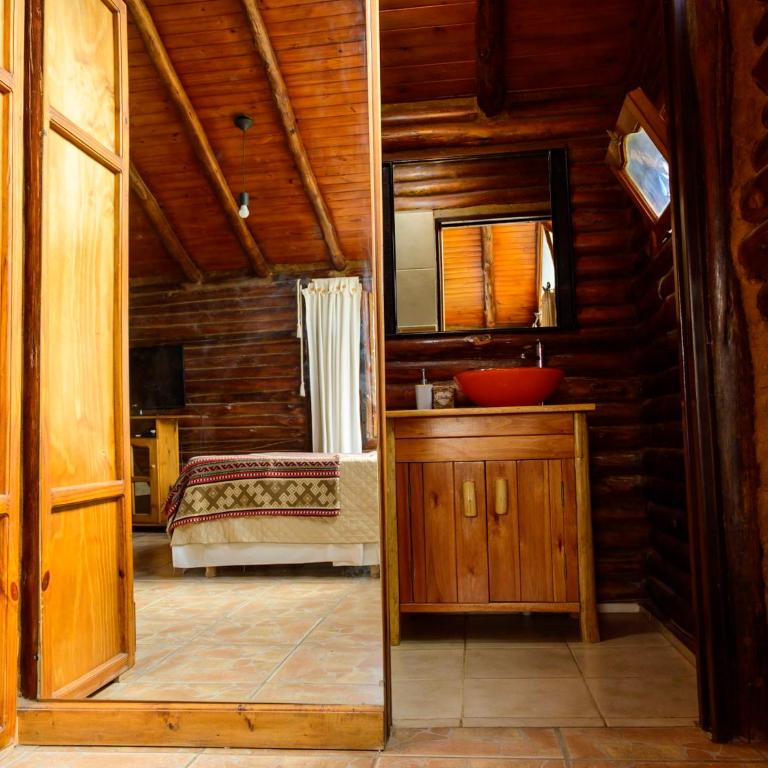 Aventurados - Estudio con vistas a las montañas - 1