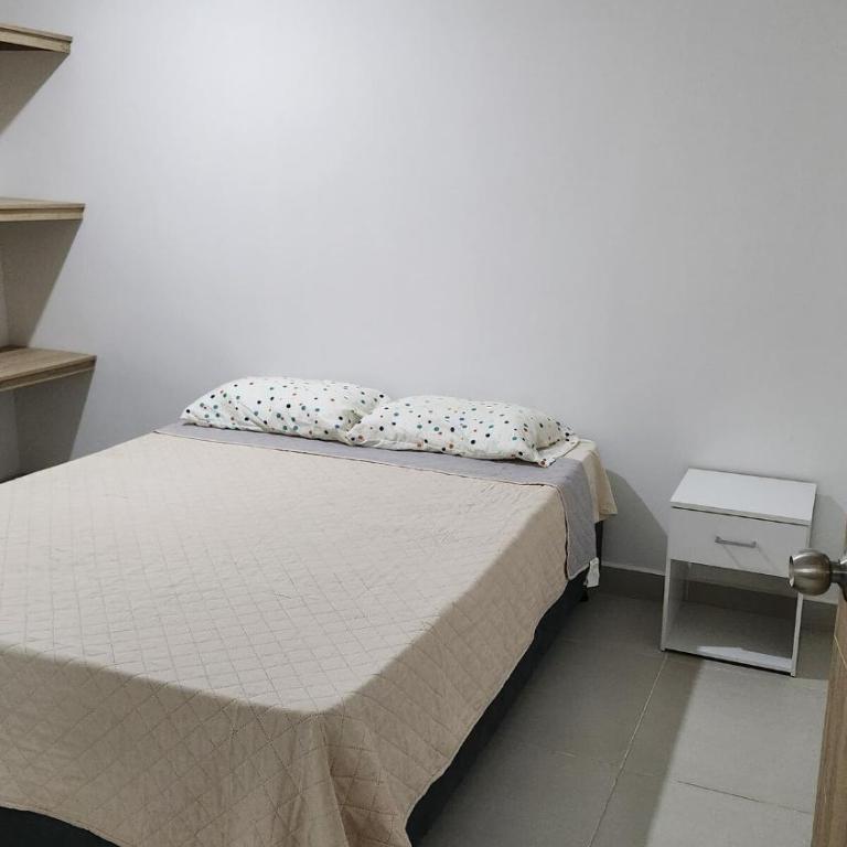 Descanso perfecto en Santa Marta con Piscina - Two-Bedroom Apartment - 24