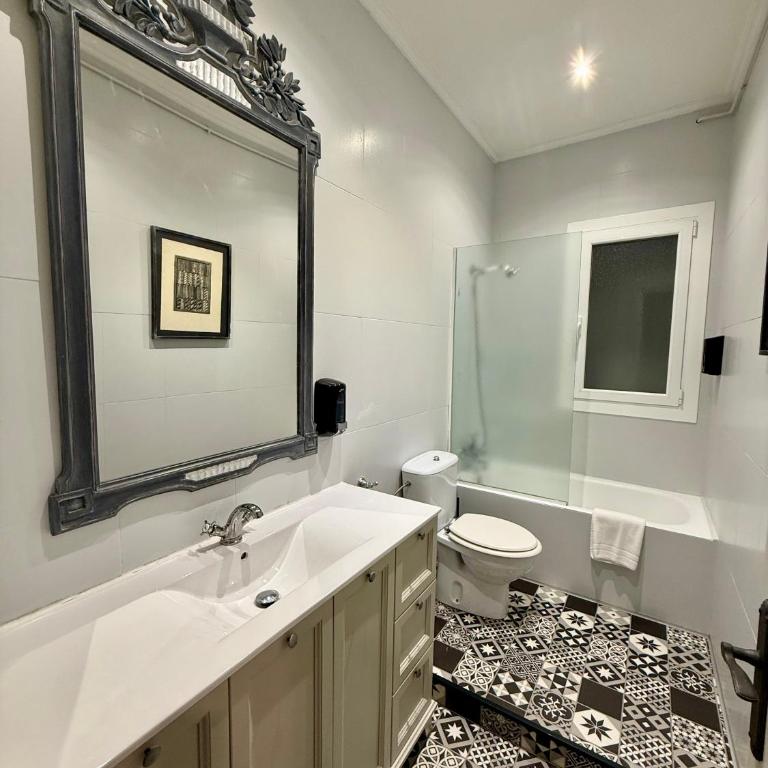PAMPLONA CENTER SUITES luxury apartament City center - Two-Bedroom Apartment - 10