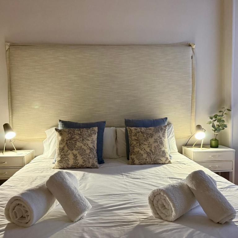PAMPLONA CENTER SUITES luxury apartament City center - Two-Bedroom Apartment - 28