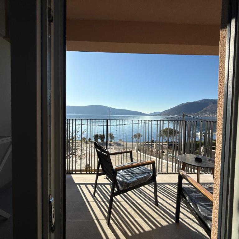 Seafront bay Tivat - Apartman sa 1 Spavaćom Sobom, Pogledom na More i Balkonom - 10