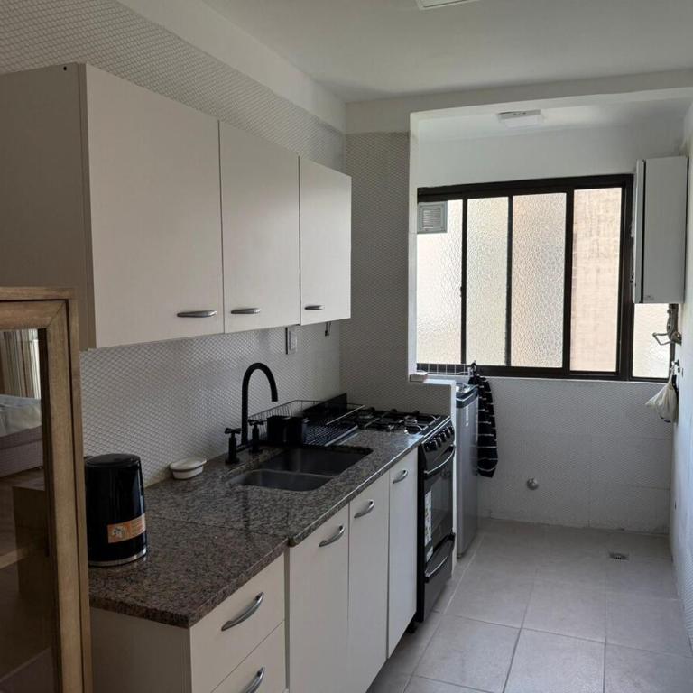 Dpto Cómodo y Cálido a metros del Hospital Italiano - One-Bedroom Apartment - 3