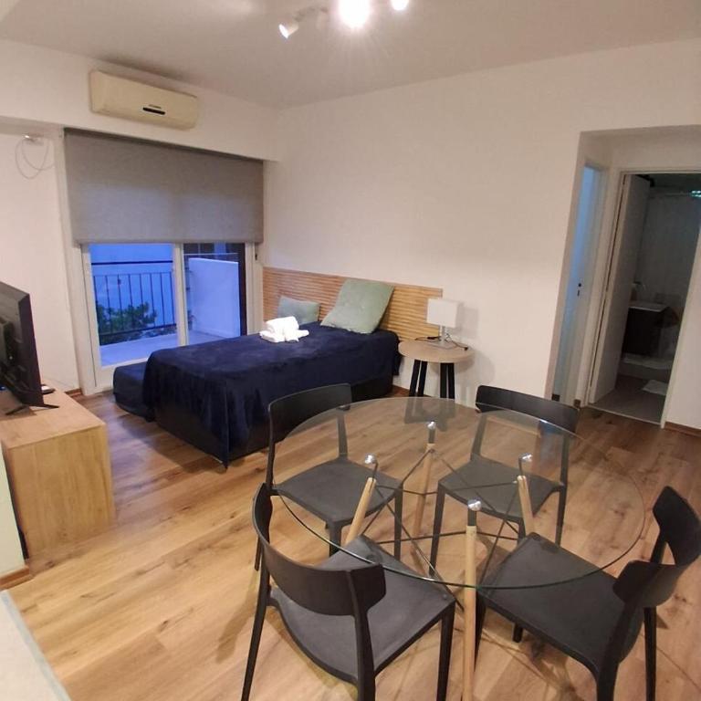 Dpto Cómodo y Cálido a metros del Hospital Italiano - One-Bedroom Apartment - 12