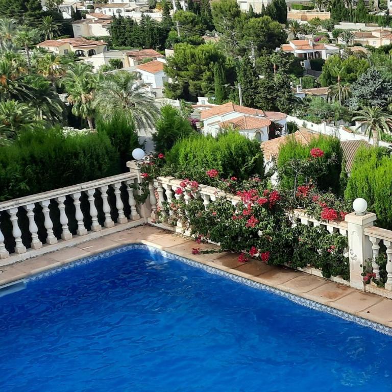 Casa Carolina Oasis with Heated Pool - Villa - 70