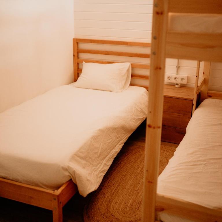 Dreamwaves Surf House Lajares Fuerteventura - Cama Individual en habitación compartida femenina - 3