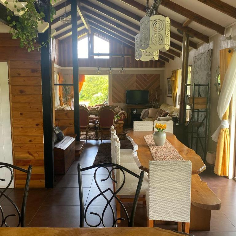 La Casona del Trancura - Six-Bedroom House - 11