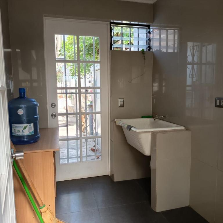 Casa Luna - Three-Bedroom House - 7