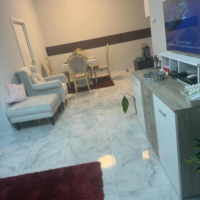 M 12 Nadia - One-Bedroom Apartment - 13