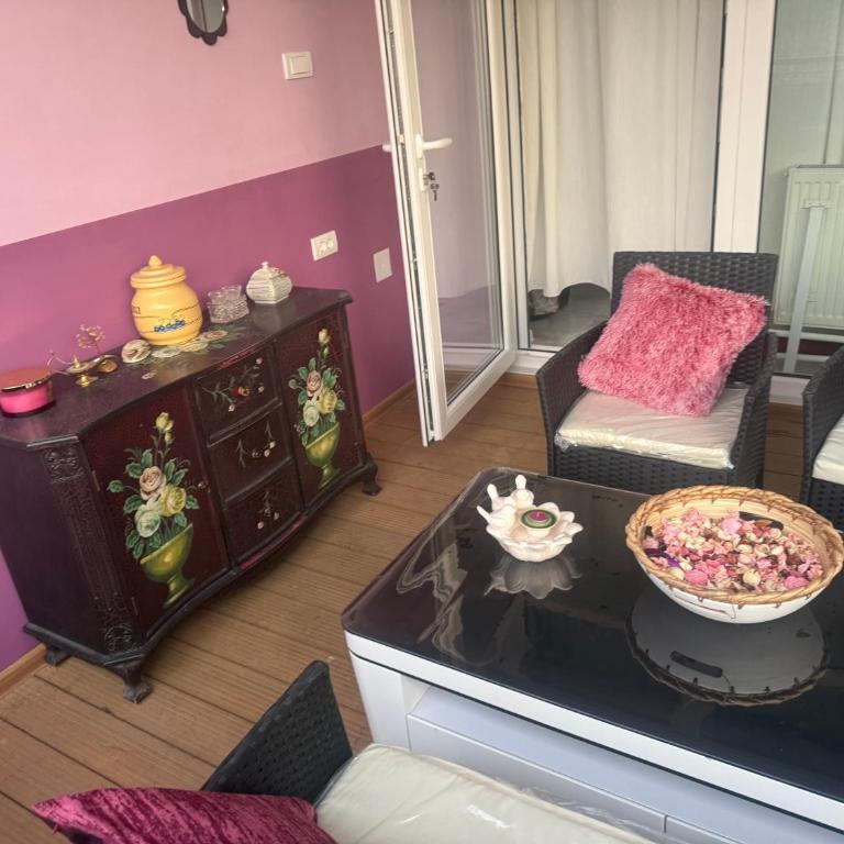 M 12 Nadia - One-Bedroom Apartment - 20