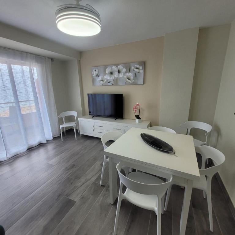 Apartamento en Primera Línea con Vistas al Mar - SOLO FAMILIAS - Apartamento de 1 dormitorio - 3