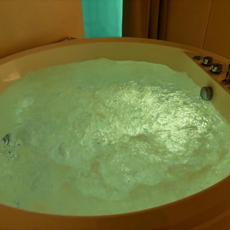LEFKÓ Home JACUZZI VISTA - Appartamento Standard con 2 Camere da Letto - 9
