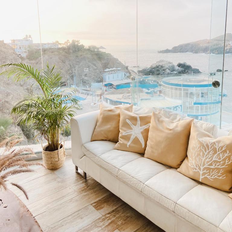 Infinitive view San Bartolo - Three-Bedroom Apartment - Oceanfront - 1