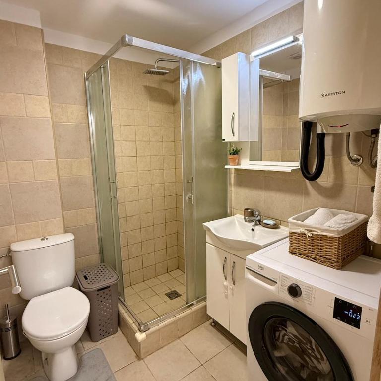 Quite & Spacious 1-Bedroom Apartment with Large Terrace - Kotor - One-Bedroom Apartment - 6