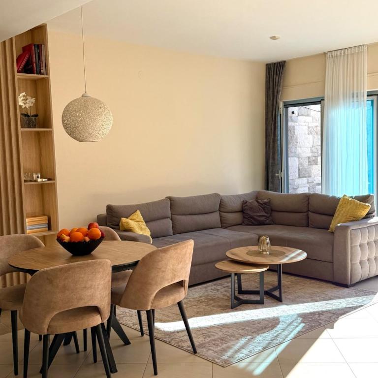 Quite & Spacious 1-Bedroom Apartment with Large Terrace - Kotor - One-Bedroom Apartment - 18