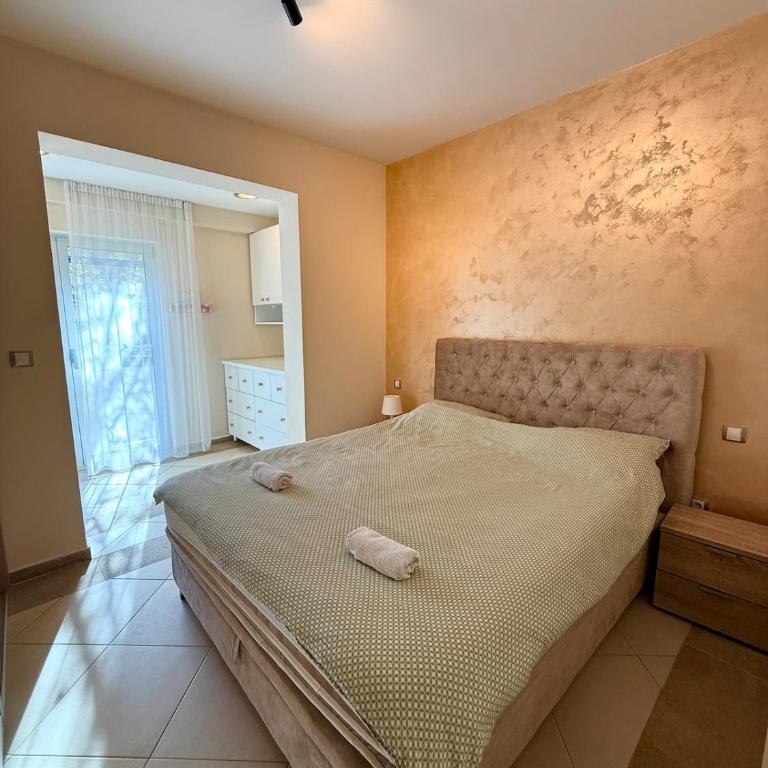 Quite & Spacious 1-Bedroom Apartment with Large Terrace - Kotor - One-Bedroom Apartment - 5
